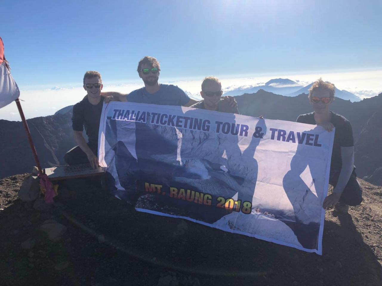 Thalia Homestay & Ijen Bromo Tour 外南梦 外观 照片